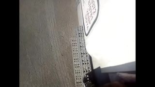 Exhibiendome de día con body de encaje negro